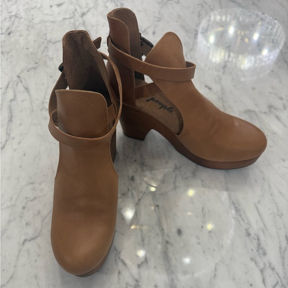 NEW Free People Cedar Clogs Size 7.5 (EU 38) - Picture 4 of 9